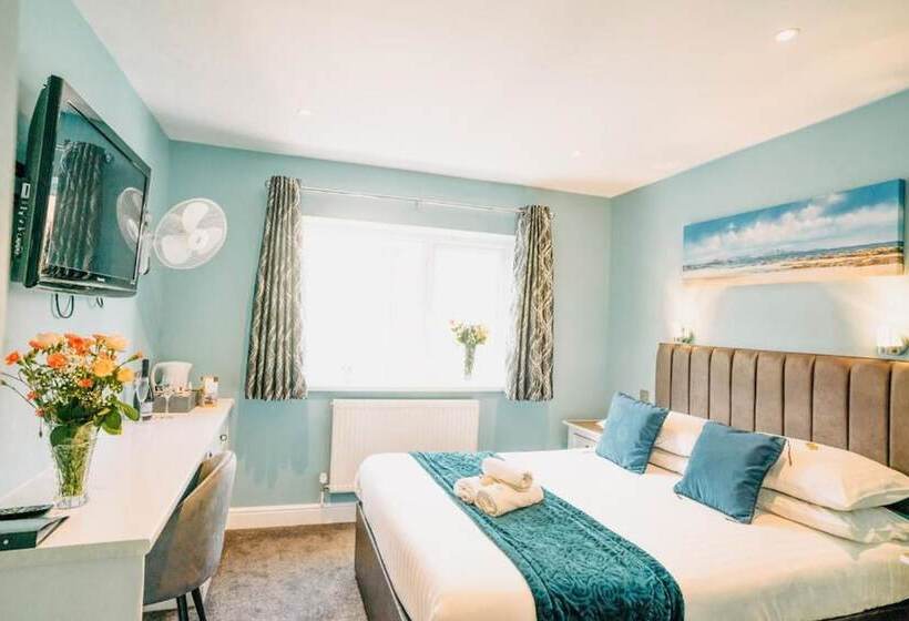 豪华三人间, Minerva