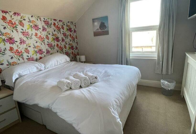 اتاق استاندارد, South Dene