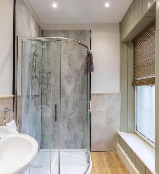 高级大房间, The Black Swan Inn