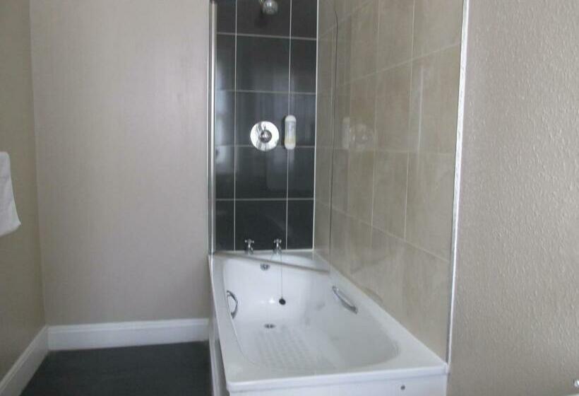 家庭间, The Duke Of Wellington Wetherspoon