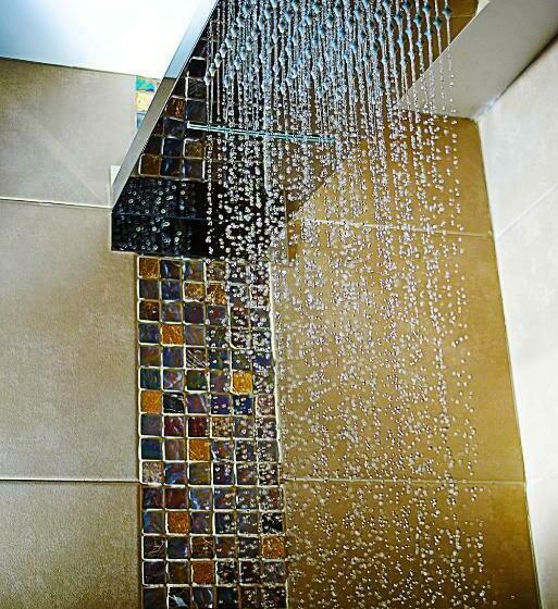 חדר דחוקס עם מיטת קינג, The Morecambe