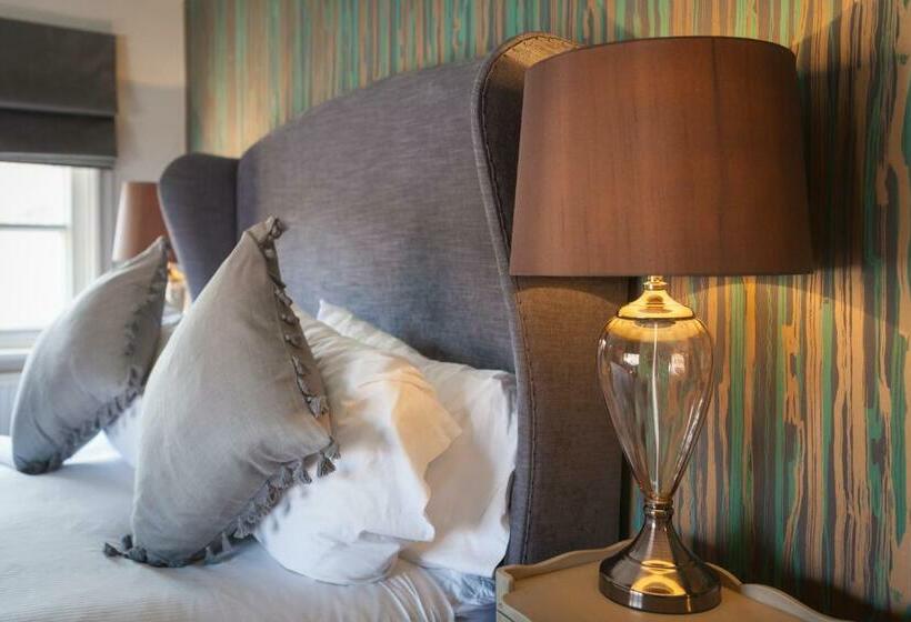 キングサイズベッドのスタンダードルーム, The Townhouse