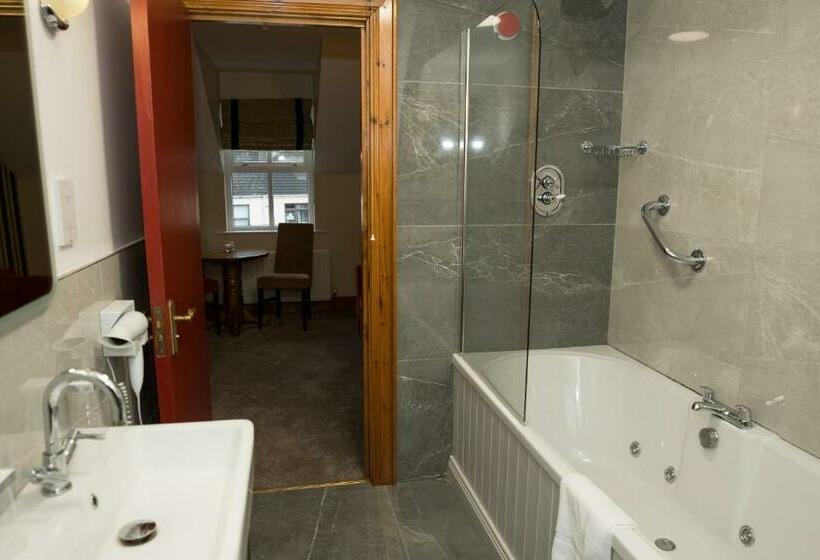 デラックススイート, Walsh S Hotel And Apartments