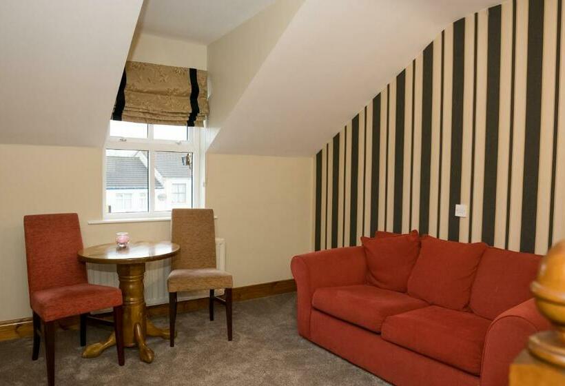 デラックススイート, Walsh S Hotel And Apartments