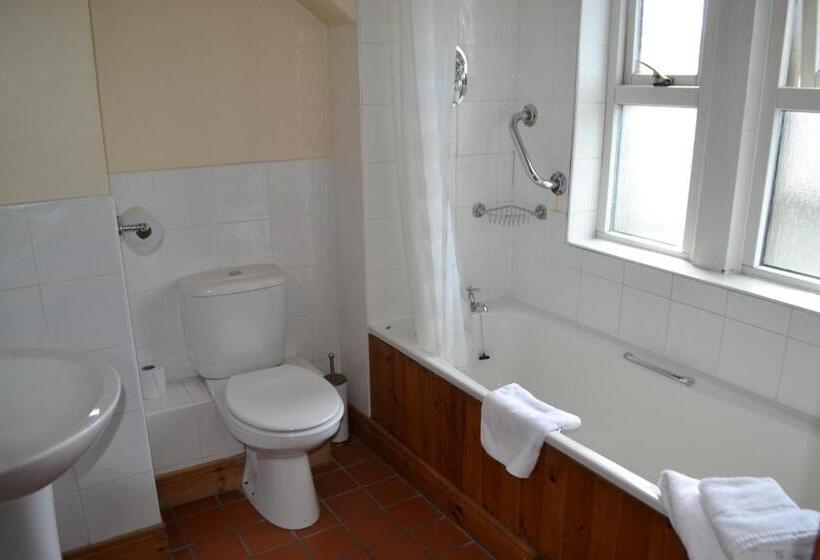 スタンダードトリプルルーム, Walsh S Hotel And Apartments