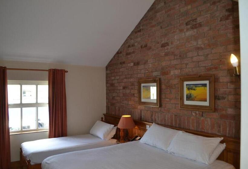 スタンダードトリプルルーム, Walsh S Hotel And Apartments