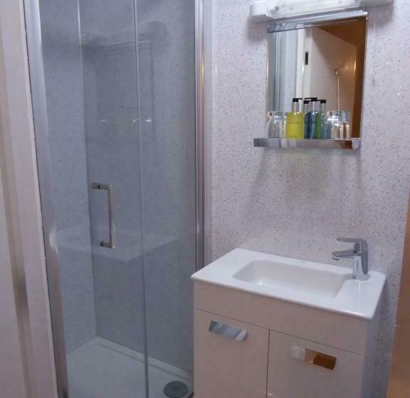 غرفة قياسية, Arvon House