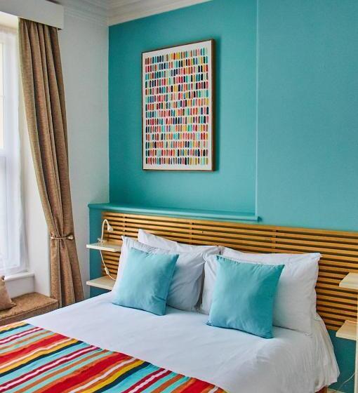 غرفة قياسية, Arvon House