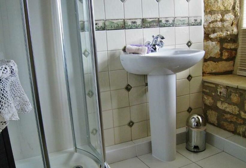 スーペリアールーム, Badgers Hall