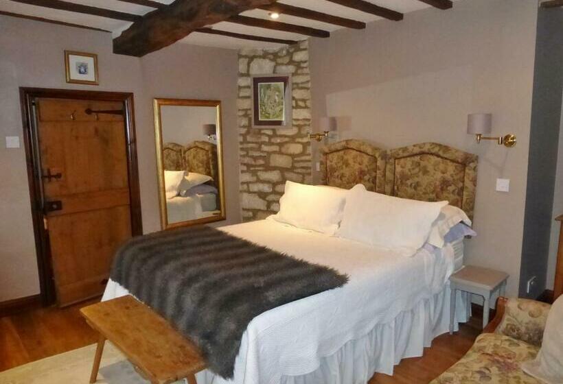 スーペリアールーム, Badgers Hall