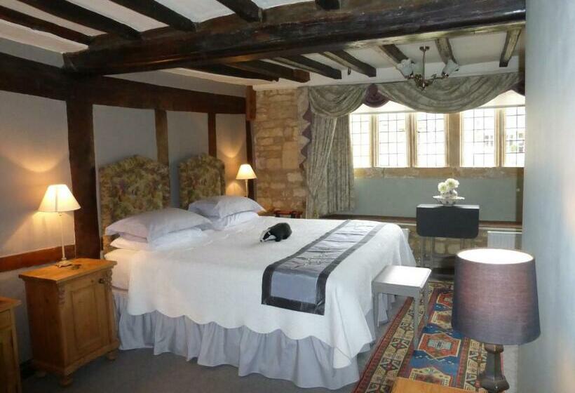 キングサイズベッドのスーペリアルーム, Badgers Hall