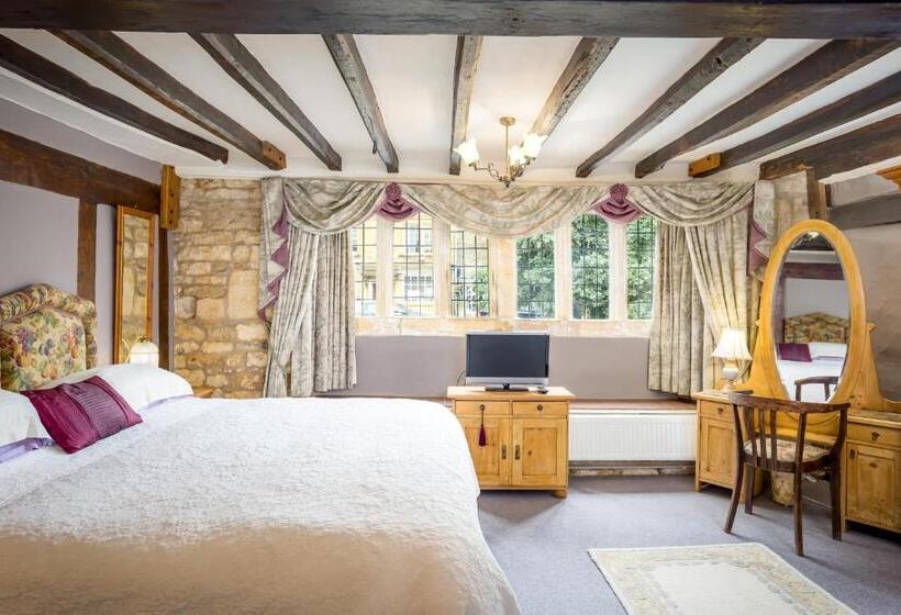 キングサイズベッドのスーペリアルーム, Badgers Hall