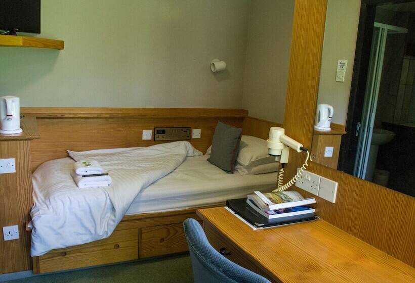 اتاق استاندارد یک نفره, Brathay Hall   Brathay Trust