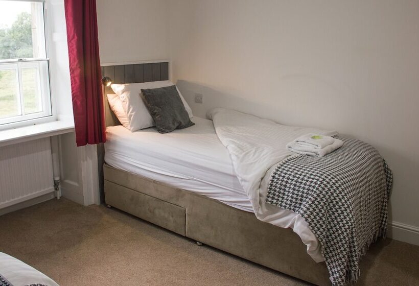 اتاق استاندارد با چشم‌انداز دریاچه, Brathay Hall   Brathay Trust