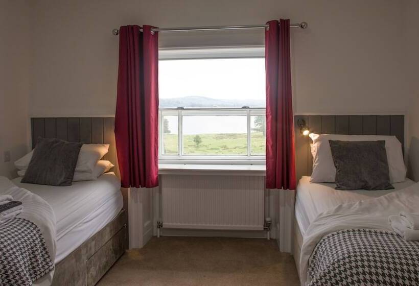 اتاق استاندارد با چشم‌انداز دریاچه, Brathay Hall   Brathay Trust