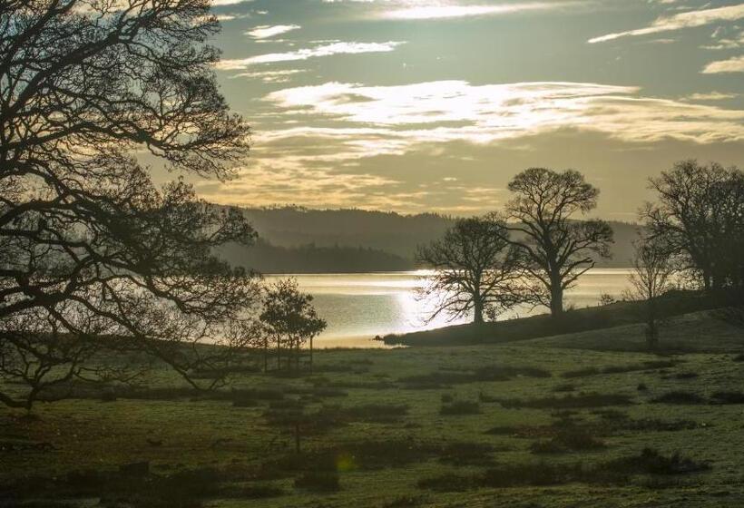 اتاق استاندارد با چشم‌انداز دریاچه, Brathay Hall   Brathay Trust