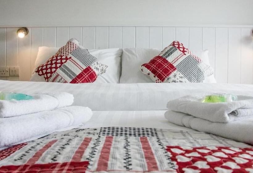 اتاق استاندارد با چشم‌انداز دریاچه, Brathay Hall   Brathay Trust