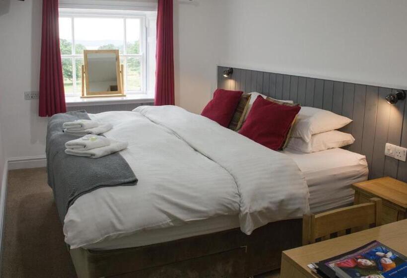 اتاق استاندارد با چشم‌انداز دریاچه, Brathay Hall   Brathay Trust