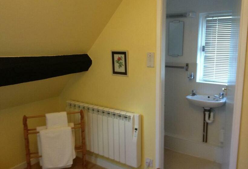 스탠다드 룸, Calcutts House