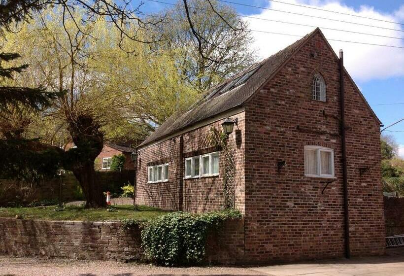 스탠다드 룸, Calcutts House