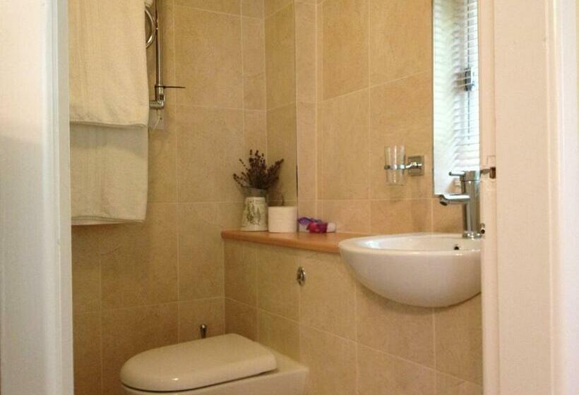 스탠다드 룸, Calcutts House