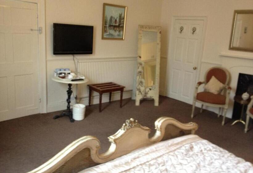 스탠다드 룸 킹사이즈 침대, Calcutts House