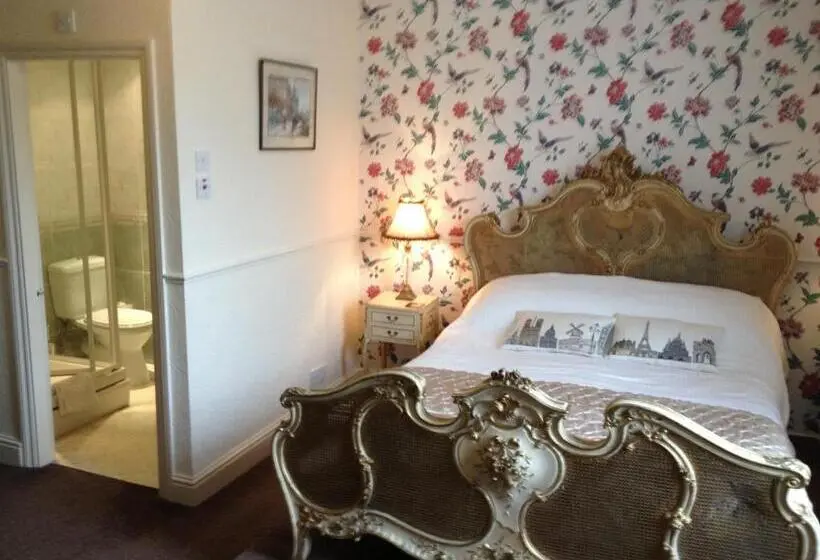 キングサイズベッドのスタンダードルーム, Calcutts House
