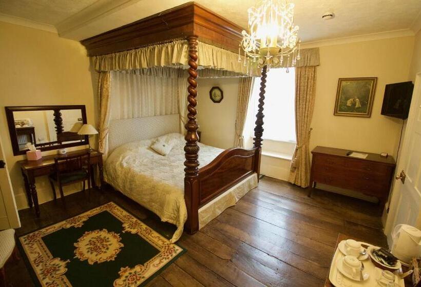 수피리어 룸, Calcutts House