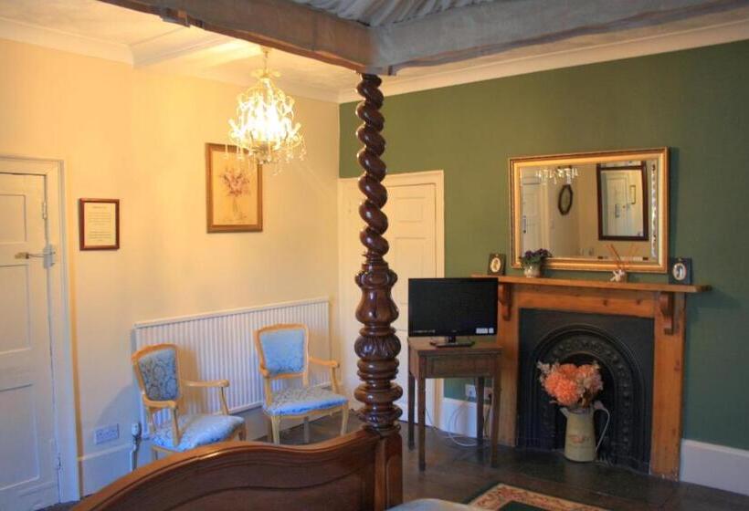 수피리어 룸, Calcutts House