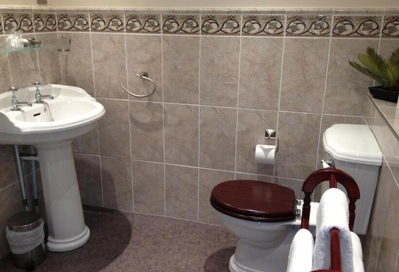 수피리어 룸, Calcutts House