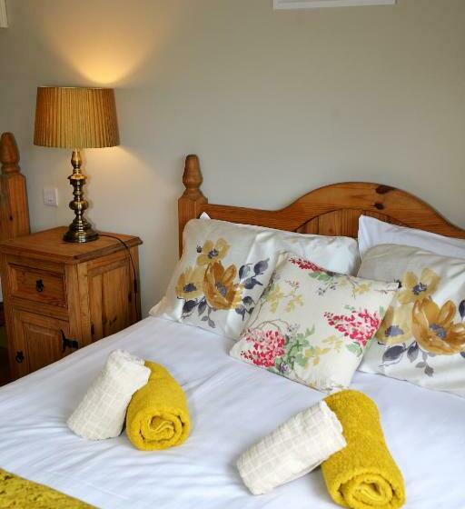 デラックスファミリールーム, Dulrush Fishing Lodge And Guest House