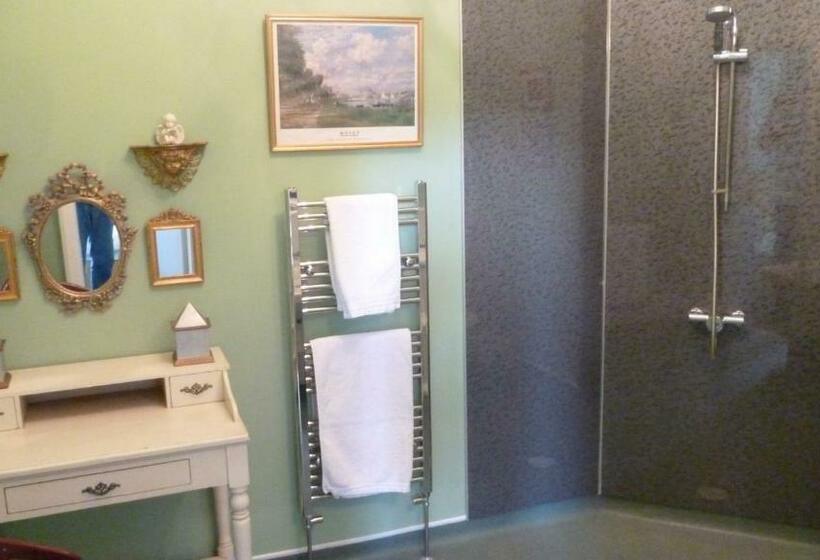 Номер Superior, Holywell House