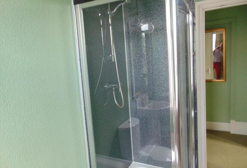 スーペリアールーム, Holywell House