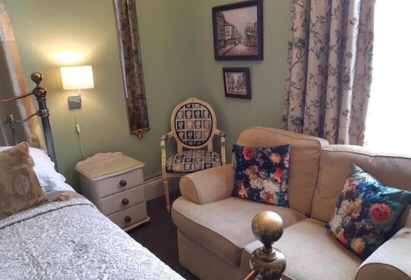 バスタブ付きスーペリアールーム, Holywell House