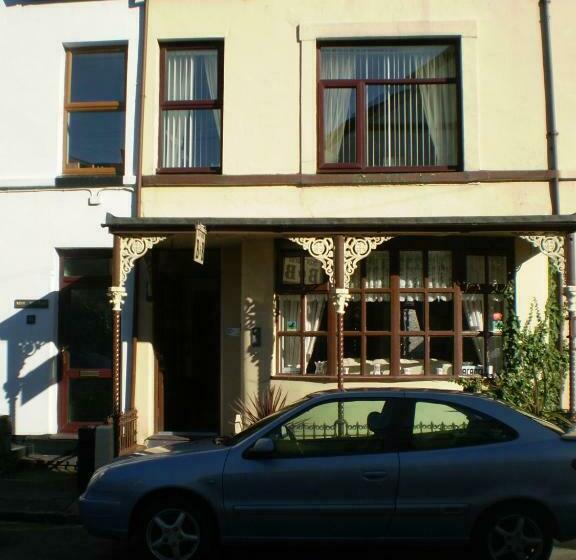 Basic Enkelrum Delat Badrum, Idan House