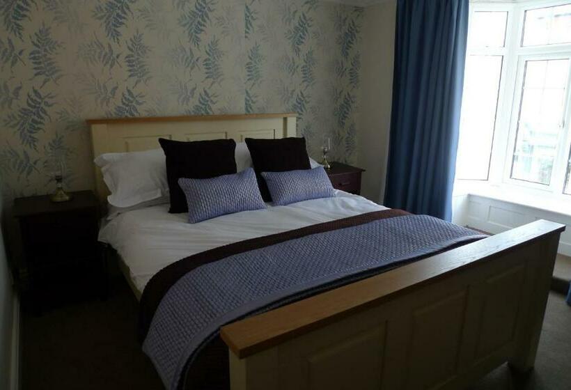 חדר סופריור, Kirkgate House