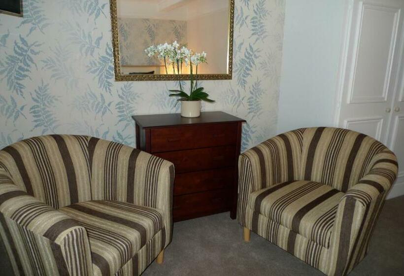 חדר סופריור, Kirkgate House