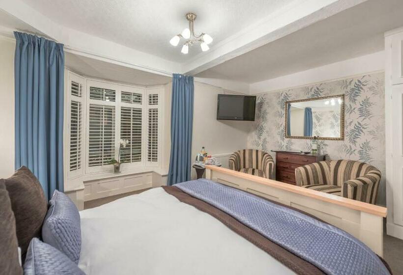 חדר סופריור, Kirkgate House