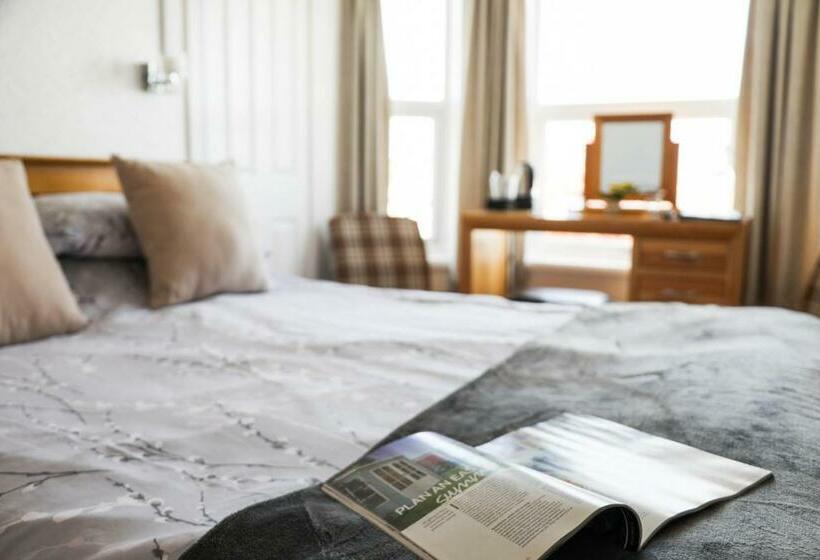 スタンダードルーム, No 10 Treverbyn Road