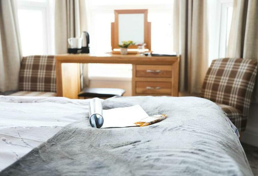 スタンダードルーム, No 10 Treverbyn Road