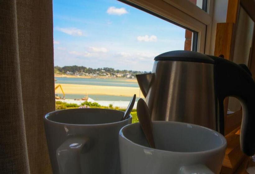 スタンダードルーム, No 10 Treverbyn Road