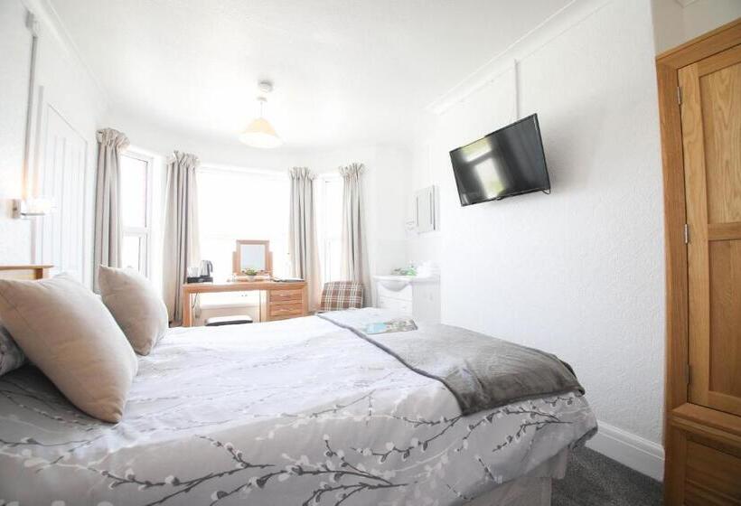 Номер Стандарт, No 10 Treverbyn Road