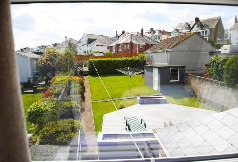 ガーデンビュースタンダードルーム, No 10 Treverbyn Road