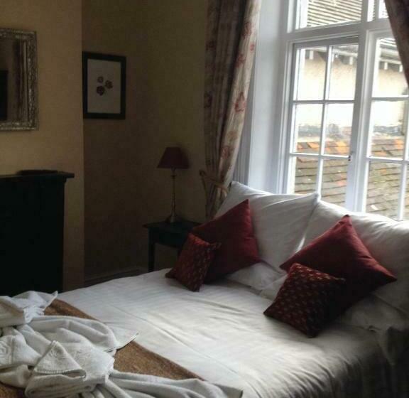 חדר קלאסי, Prince Of Wales