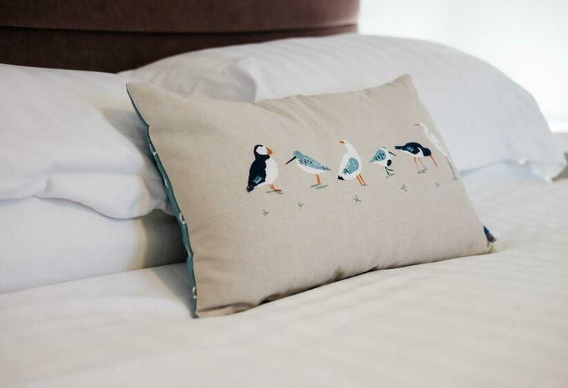 Семейный Номер, Stancroft House