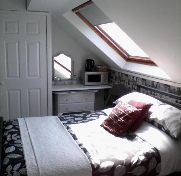 标准间, The Breverton