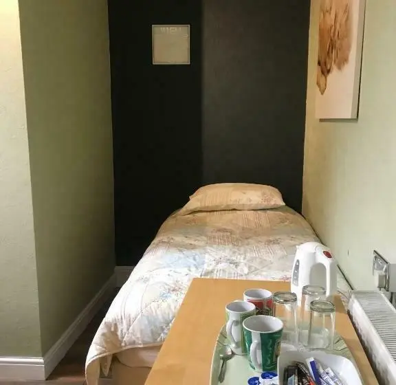 ファミリールーム, Kings Arms Inn