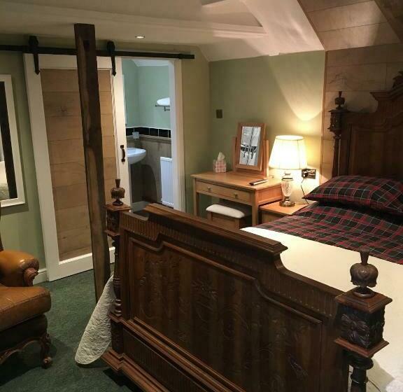 חדר דחוקס עם מיטת קינג, Kings Arms Inn