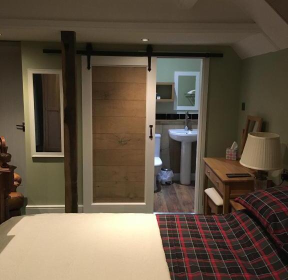 חדר דחוקס עם מיטת קינג, Kings Arms Inn