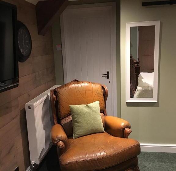 חדר דחוקס עם מיטת קינג, Kings Arms Inn